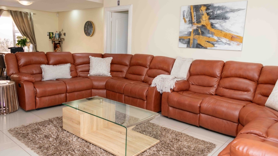 3 Bedroom Property for Sale in Lovemore Park Eastern Cape